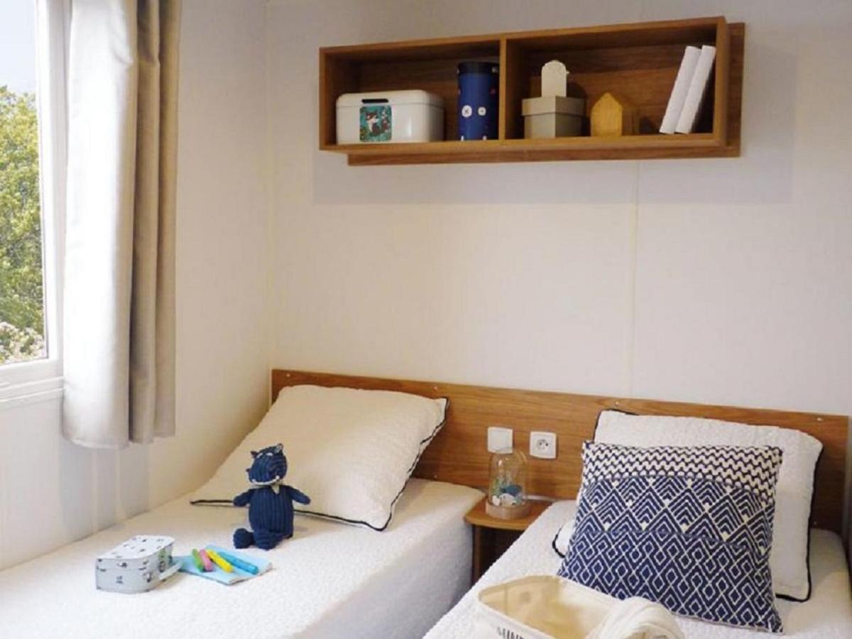 Chalet Op Camping Lauwersoog Met 3 Slaapkamers En Vaatwasser - Joycasa المظهر الخارجي الصورة