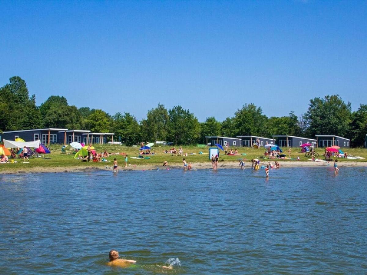 Chalet Op Camping Lauwersoog Met 3 Slaapkamers En Vaatwasser - Joycasa المظهر الخارجي الصورة