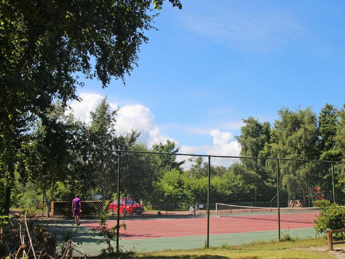 Chalet Op Camping Lauwersoog Met 3 Slaapkamers En Vaatwasser - Joycasa المظهر الخارجي الصورة